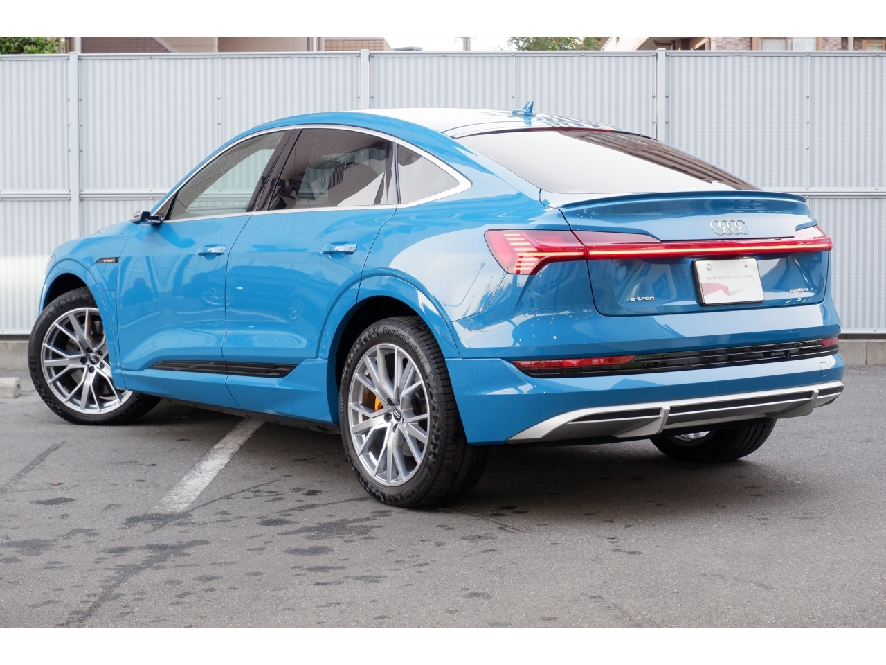 Import and buy AUDI E-TRON SPORTBACK 2021 from Japan to Nairobi, Kenya