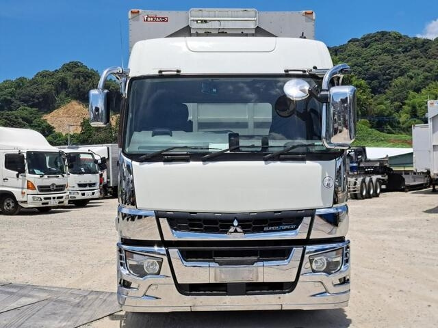 Import and buy MITSUBISHI SUPER GREAT 2019 from Japan to Nairobi, Kenya