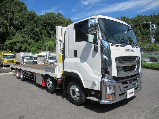 Import and buy ISUZU GIGA 2023 from Japan to Nairobi, Kenya