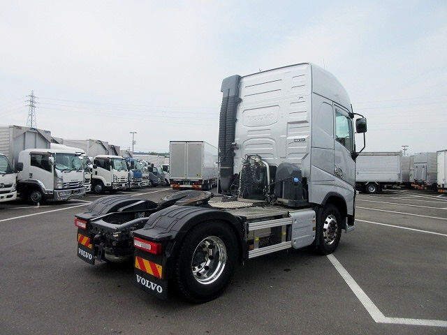 Import and buy VOLVO FH 2019 from Japan to Nairobi, Kenya