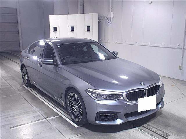 Import and buy BMW 5 SERIES 2018 from Japan to Nairobi, Kenya