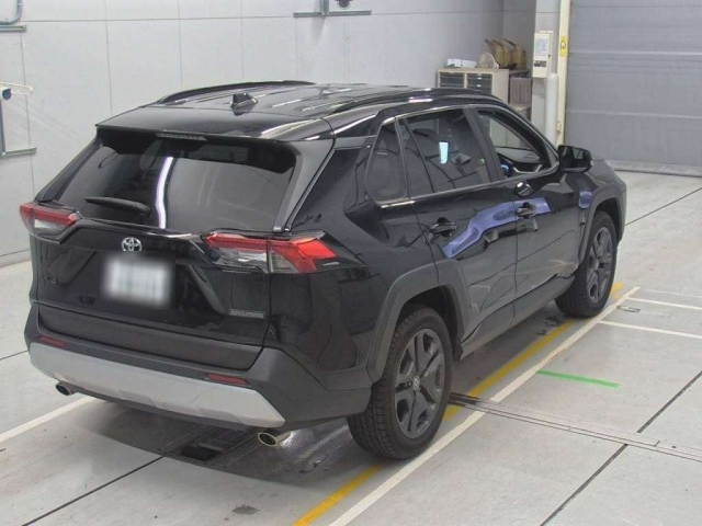 Import and buy TOYOTA RAV4 2022 from Japan to Nairobi, Kenya