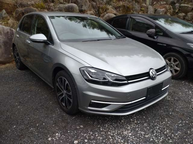 Import and buy VOLKSWAGEN GOLF 2019 from Japan to Nairobi, Kenya