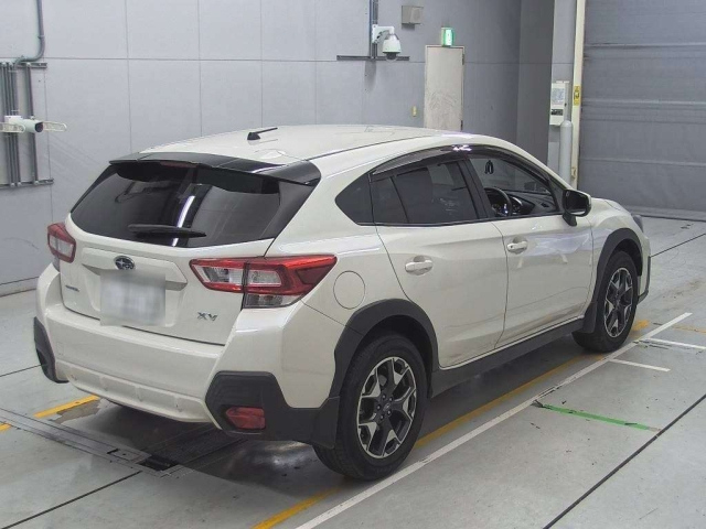 Import and buy SUBARU XV 2018 from Japan to Nairobi, Kenya