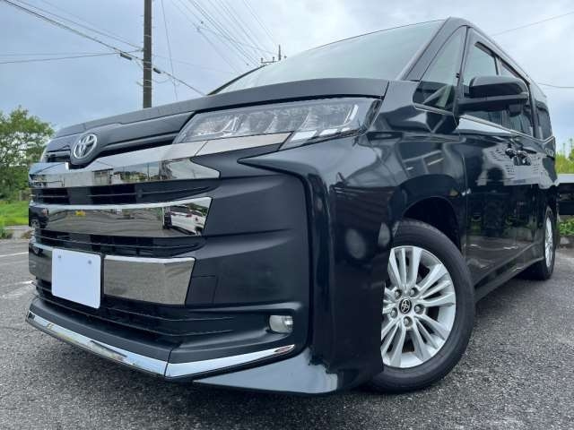 Import and buy TOYOTA NOAH 2022 from Japan to Nairobi, Kenya