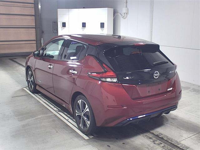 Import and buy NISSAN LEAF 2017 from Japan to Nairobi, Kenya