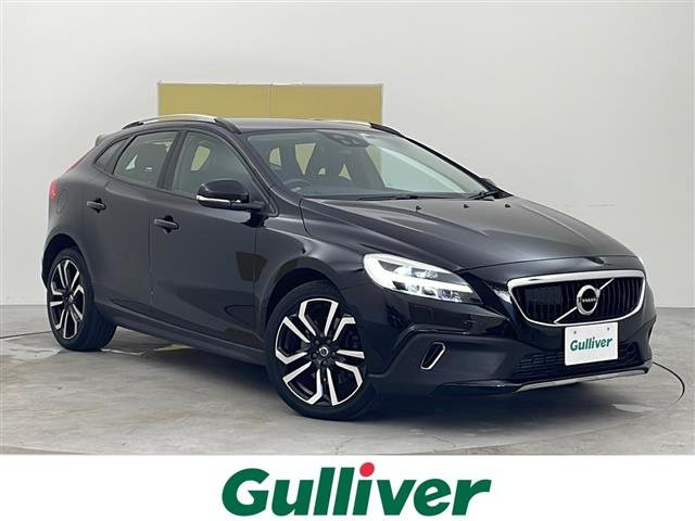 Import and buy VOLVO V40 2019 from Japan to Nairobi, Kenya