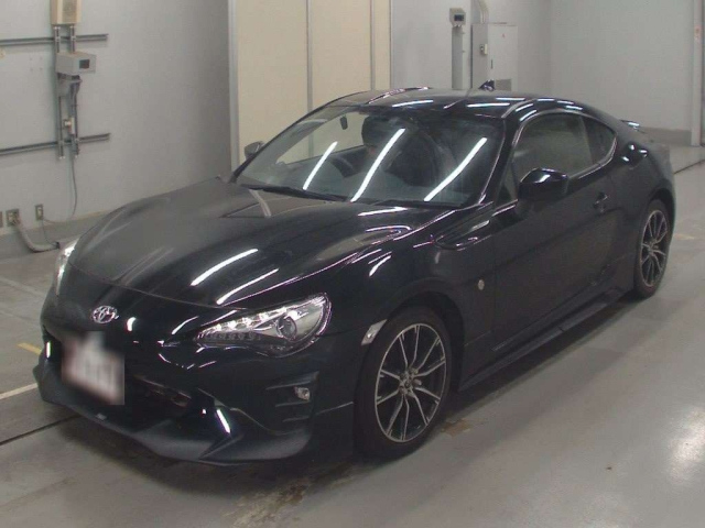 Import and buy TOYOTA 86 2019 from Japan to Nairobi, Kenya