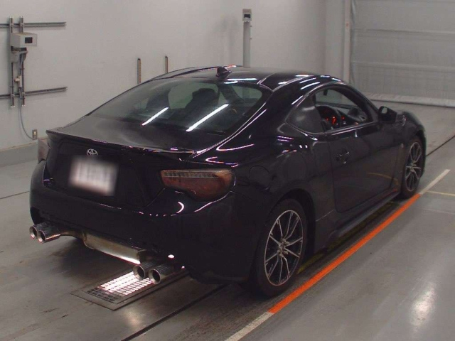 Import and buy TOYOTA 86 2019 from Japan to Nairobi, Kenya