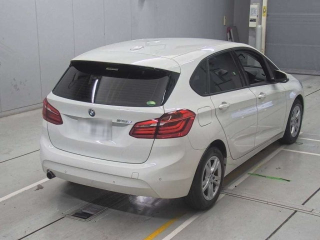 Import and buy BMW 2 SERIES 2017 from Japan to Nairobi, Kenya