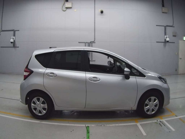 Import and buy NISSAN NOTE 2019 from Japan to Nairobi, Kenya