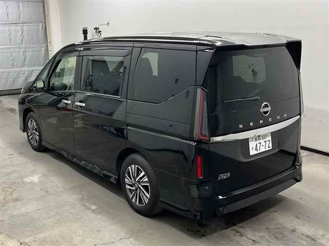 Import and buy NISSAN SERENA 2022 from Japan to Nairobi, Kenya