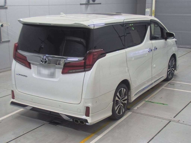 Import and buy TOYOTA ALPHARD 2022 from Japan to Nairobi, Kenya