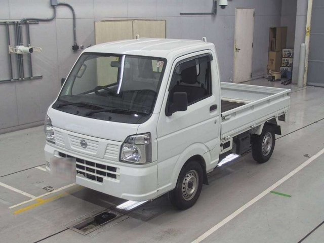 Import and buy NISSAN CLIPPER TRUCK 2020 from Japan to Nairobi, Kenya