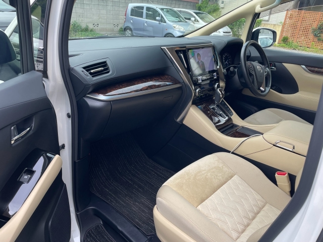 Import and buy TOYOTA ALPHARD 2020 from Japan to Nairobi, Kenya