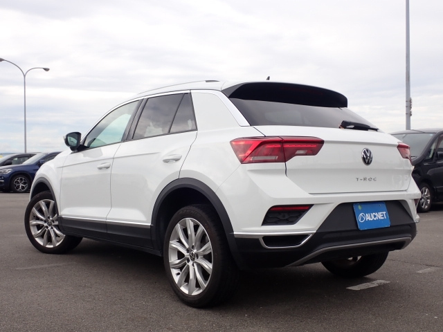 Import and buy VOLKSWAGEN T-ROC 2021 from Japan to Nairobi, Kenya