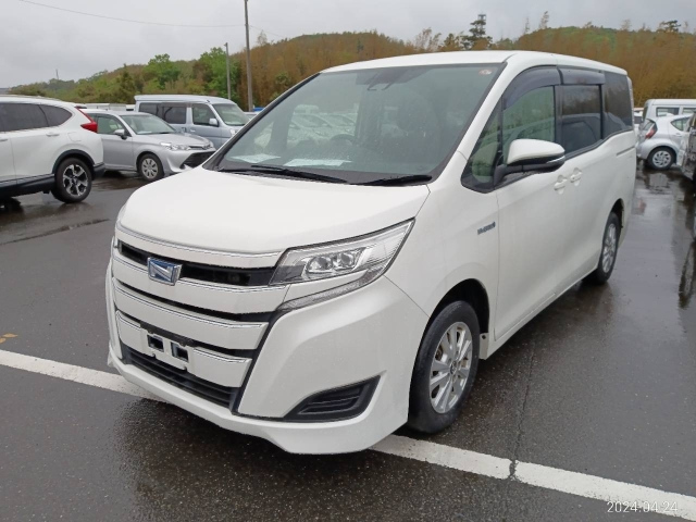 Import and buy TOYOTA NOAH 2018 from Japan to Nairobi, Kenya