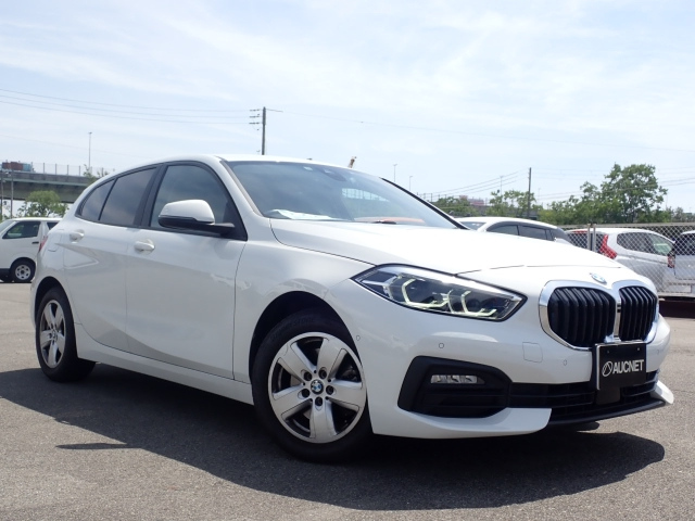 Import and buy BMW 1 SERIES 2019 from Japan to Nairobi, Kenya