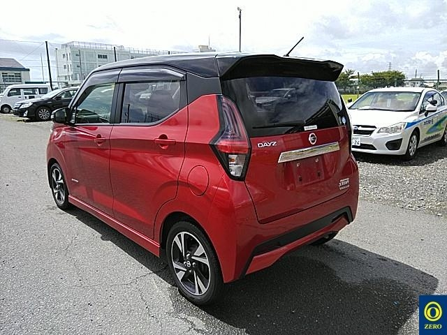 Import and buy NISSAN DAYZ 2019 from Japan to Nairobi, Kenya