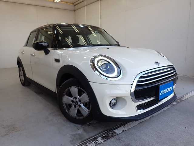 Import and buy BMW MINI 2019 from Japan to Nairobi, Kenya