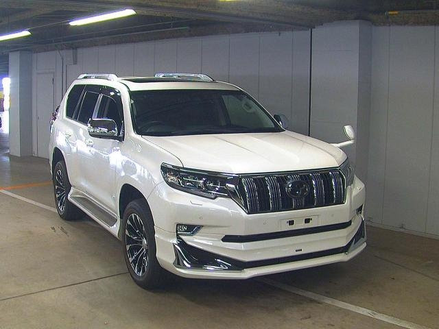 Import and buy TOYOTA LAND CRUISER PRADO 2019 from Japan to Nairobi, Kenya