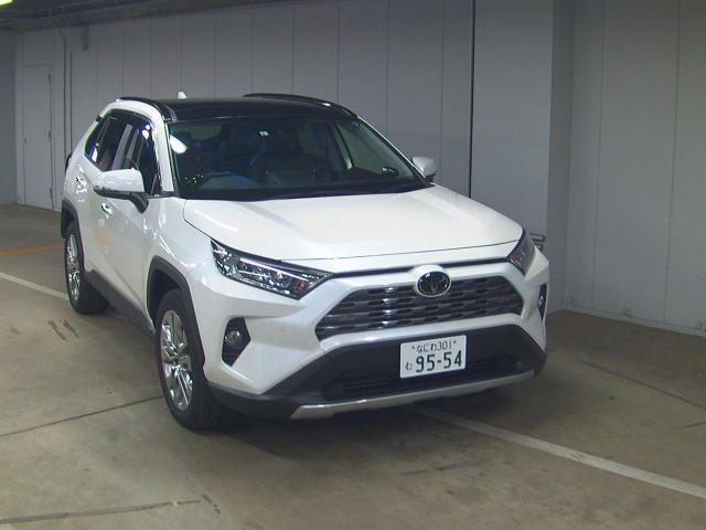 Import and buy TOYOTA RAV4 2019 from Japan to Nairobi, Kenya