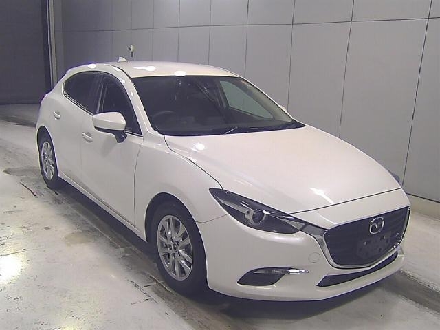 Import and buy MAZDA AXELA 2017 from Japan to Nairobi, Kenya