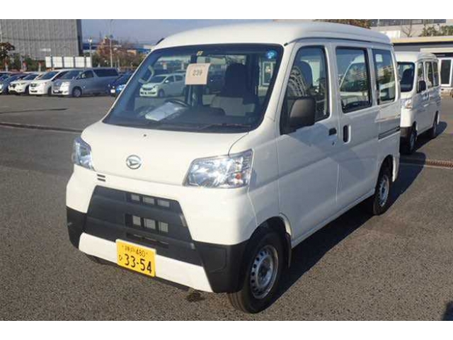 Import and buy DAIHATSU HIJET VAN 2018 from Japan to Nairobi, Kenya