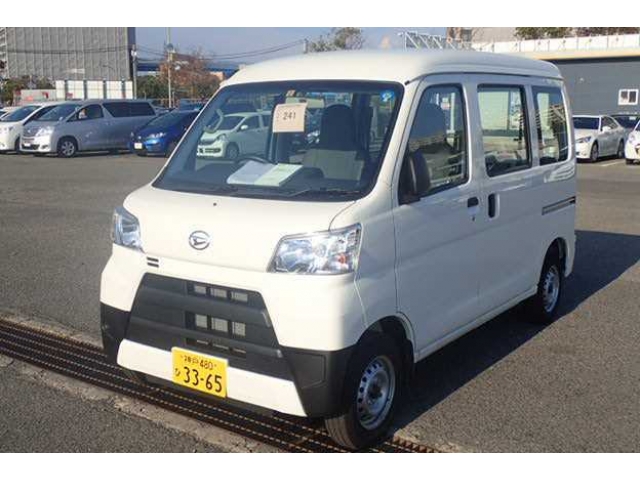 Import and buy DAIHATSU HIJET VAN 2018 from Japan to Nairobi, Kenya