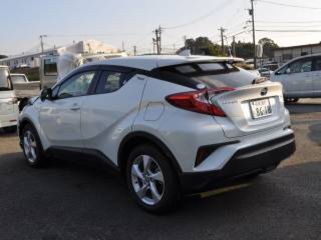 Import and buy TOYOTA C-HR 2018 from Japan to Nairobi, Kenya