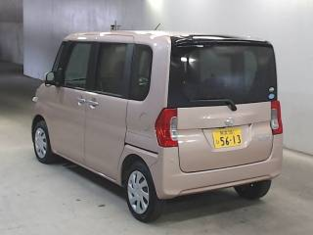 Import and buy DAIHATSU TANTO 2017 from Japan to Nairobi, Kenya