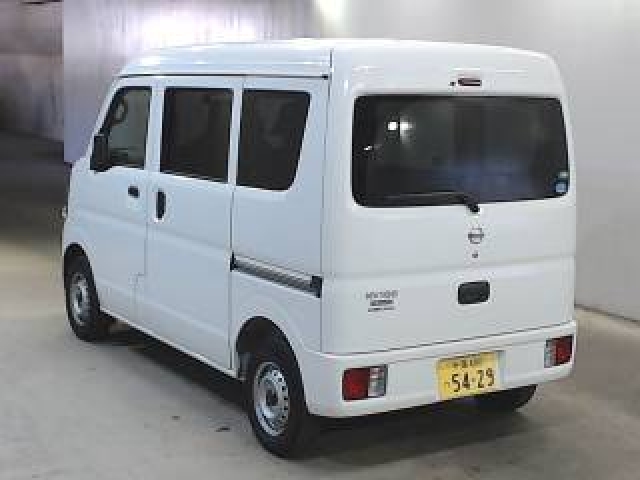 Import and buy NISSAN CLIPPER VAN 2018 from Japan to Nairobi, Kenya