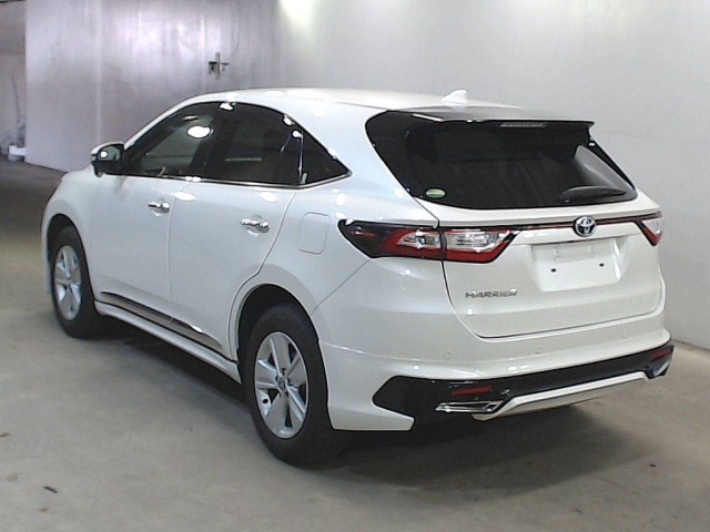 Import and buy TOYOTA HARRIER 2018 from Japan to Nairobi, Kenya