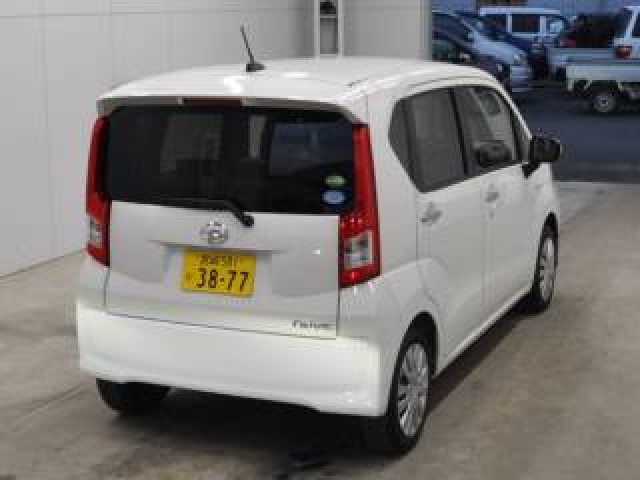 Import and buy DAIHATSU MOVE 2018 from Japan to Nairobi, Kenya