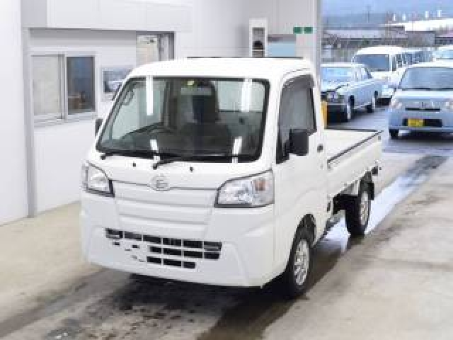 Import and buy DAIHATSU HIJET TRUCK 2018 from Japan to Nairobi, Kenya