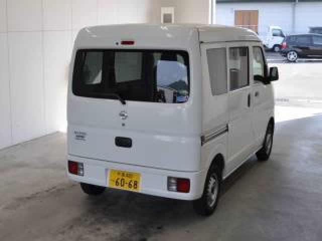 Import and buy NISSAN CLIPPER VAN 2018 from Japan to Nairobi, Kenya