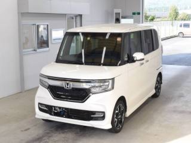 Import and buy HONDA N BOX 2017 from Japan to Nairobi, Kenya