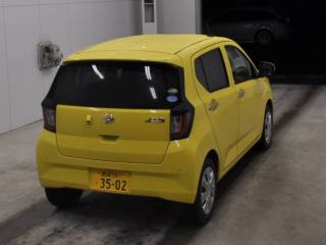 Import and buy DAIHATSU MIRA E S 2017 from Japan to Nairobi, Kenya