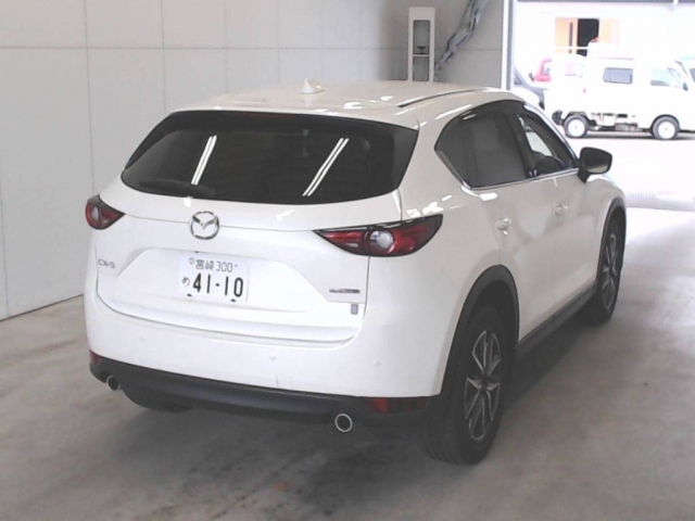 Import and buy MAZDA CX-5 2020 from Japan to Nairobi, Kenya