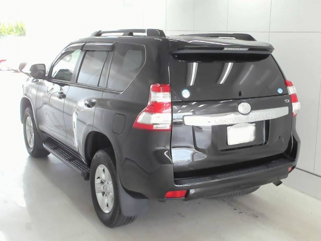 Import and buy TOYOTA LAND CRUISER PRADO 2017 from Japan to Nairobi, Kenya