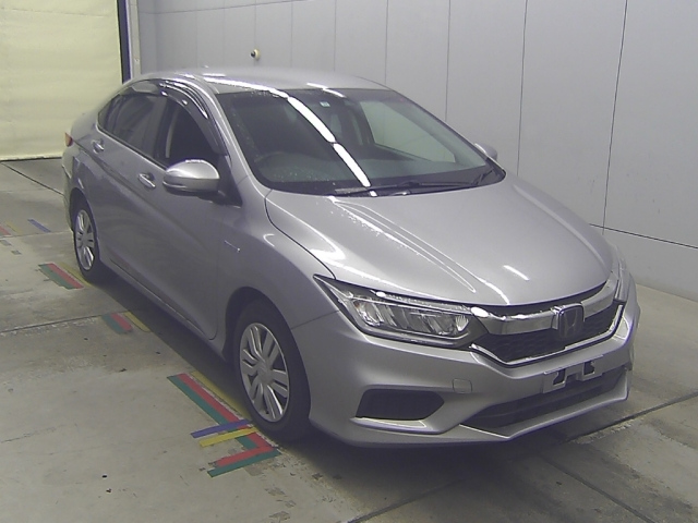 Import and buy HONDA GRACE 2017 from Japan to Nairobi, Kenya