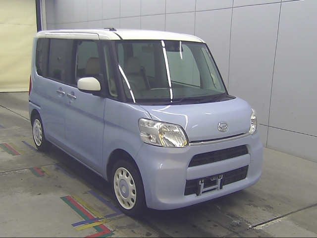 Import and buy DAIHATSU TANTO 2017 from Japan to Nairobi, Kenya