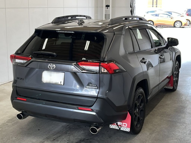 Import and buy TOYOTA RAV4 2021 from Japan to Nairobi, Kenya