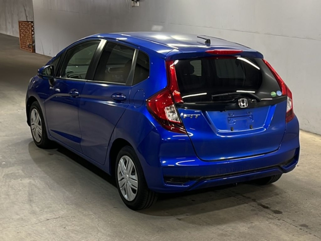 Import and buy HONDA FIT 2017 from Japan to Nairobi, Kenya