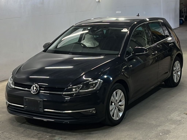 Import and buy VOLKSWAGEN GOLF 2018 from Japan to Nairobi, Kenya