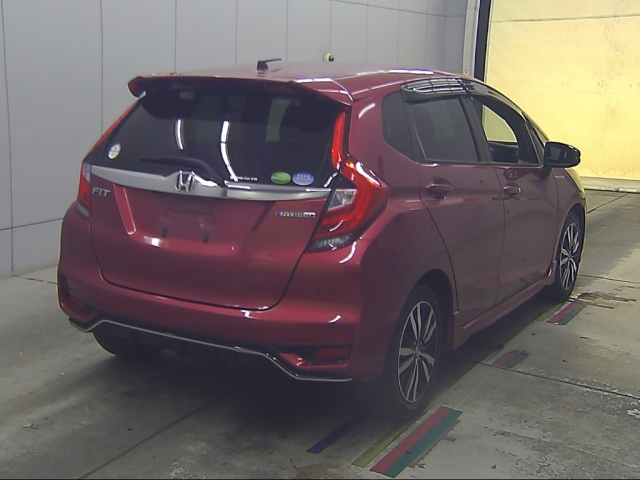 Import and buy HONDA FIT 2018 from Japan to Nairobi, Kenya