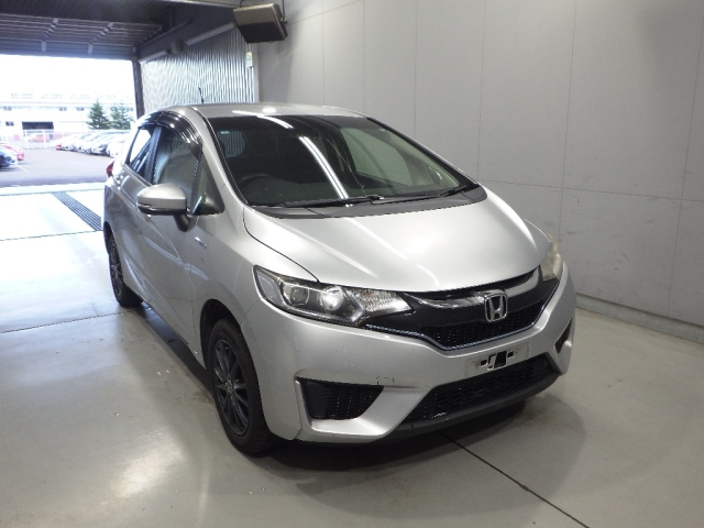 Import and buy HONDA FIT 2017 from Japan to Nairobi, Kenya