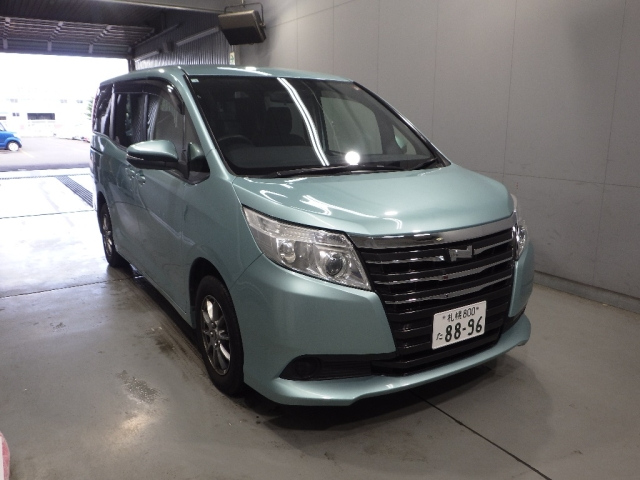 Import and buy TOYOTA NOAH 2017 from Japan to Nairobi, Kenya