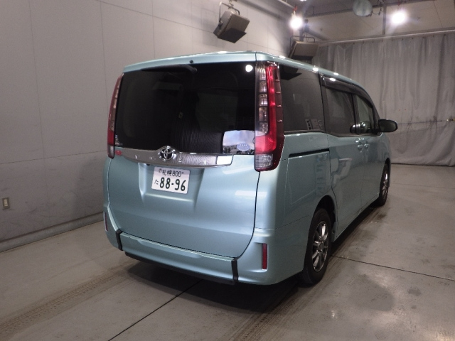 Import and buy TOYOTA NOAH 2017 from Japan to Nairobi, Kenya