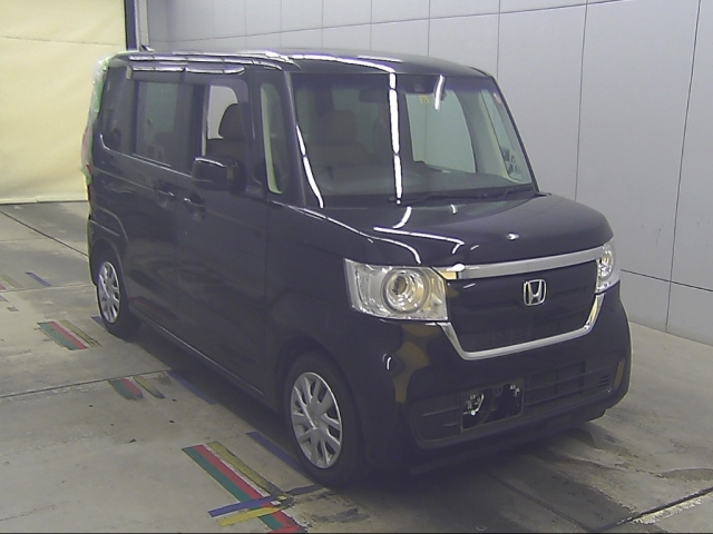 Import and buy HONDA N BOX 2019 from Japan to Nairobi, Kenya